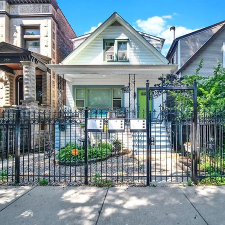 Отель Logan Square Coach House Чикаго Экстерьер фото