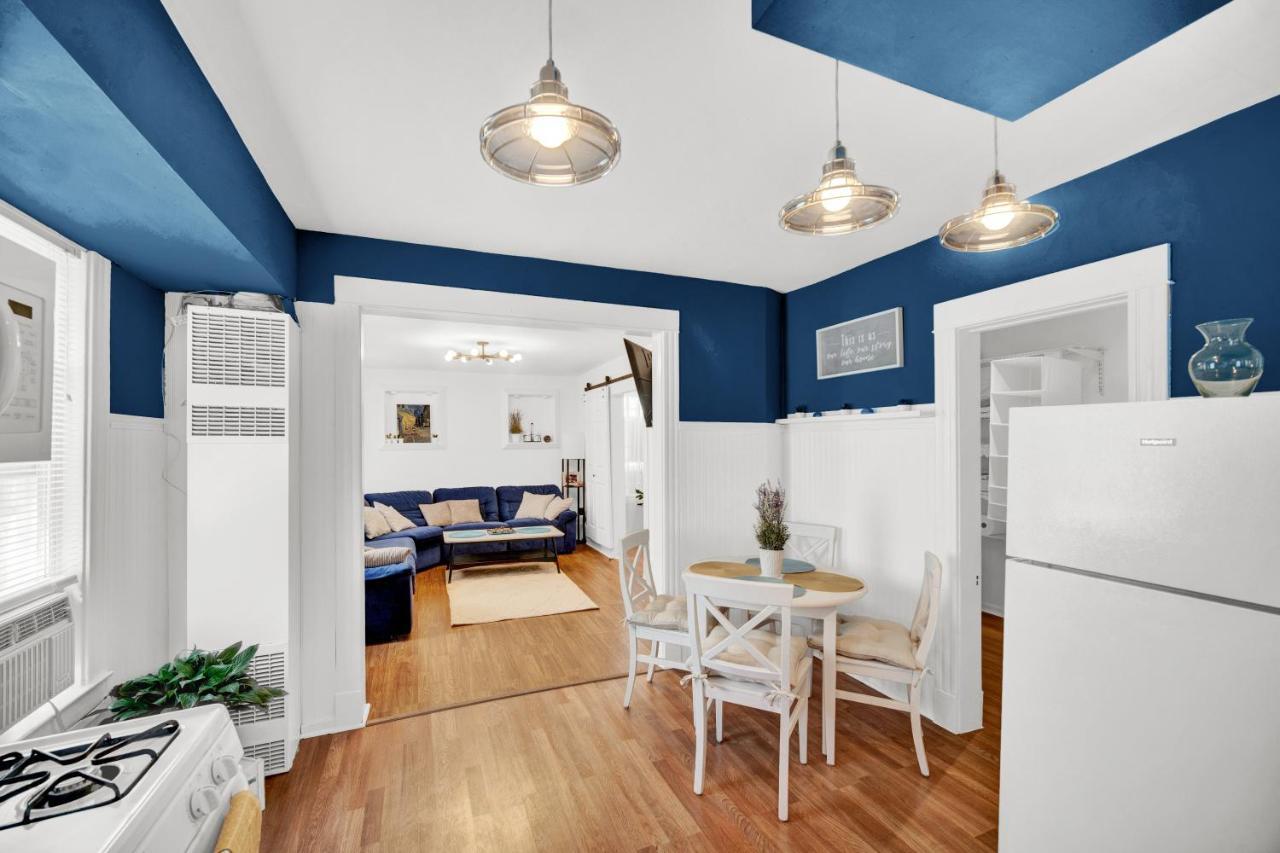 Отель Logan Square Coach House Чикаго Экстерьер фото