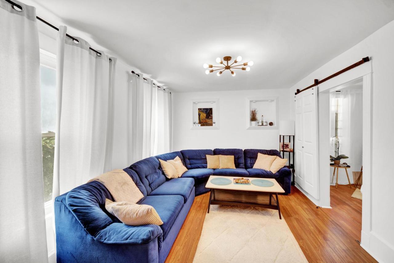Отель Logan Square Coach House Чикаго Экстерьер фото