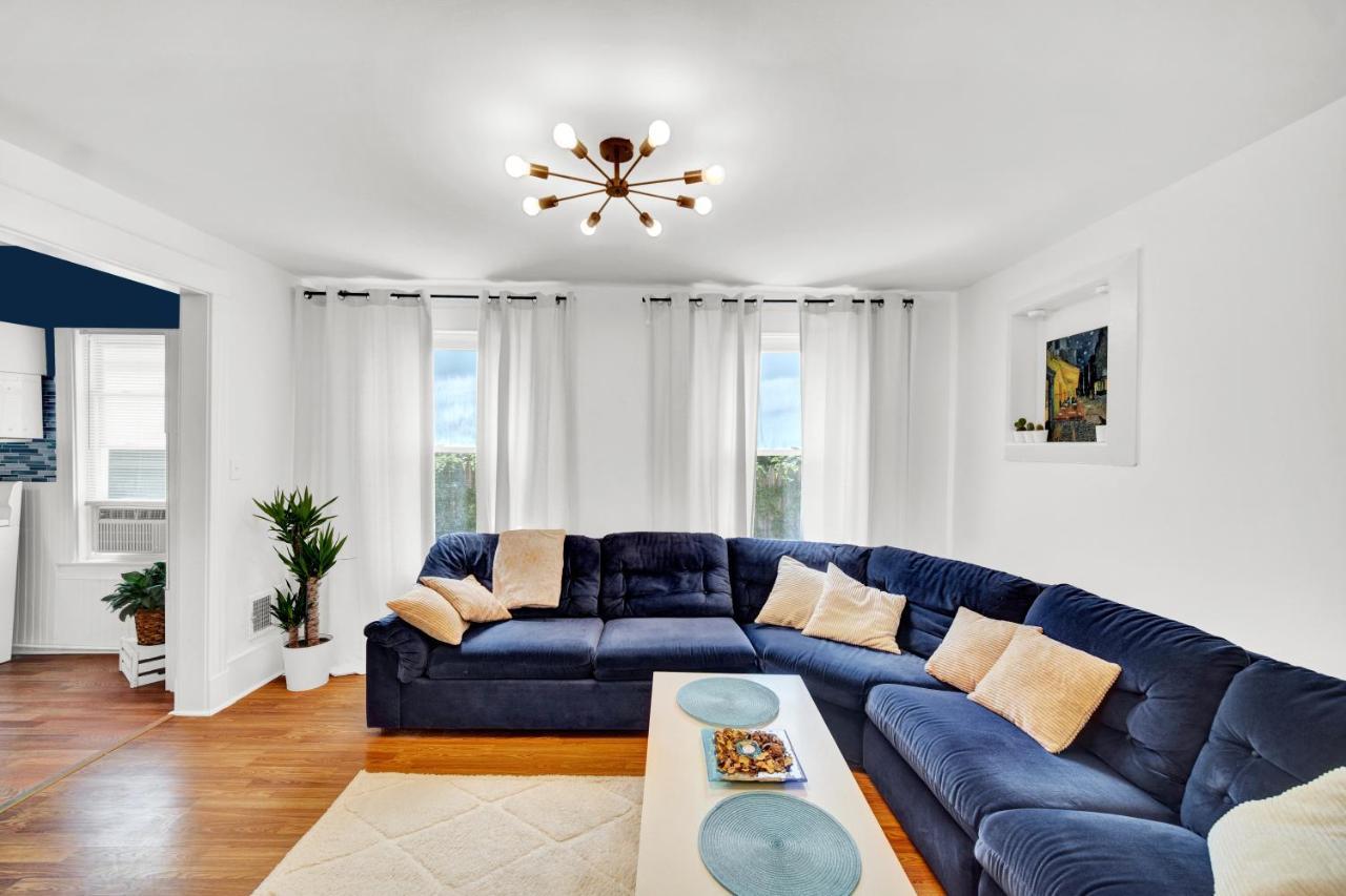 Отель Logan Square Coach House Чикаго Экстерьер фото