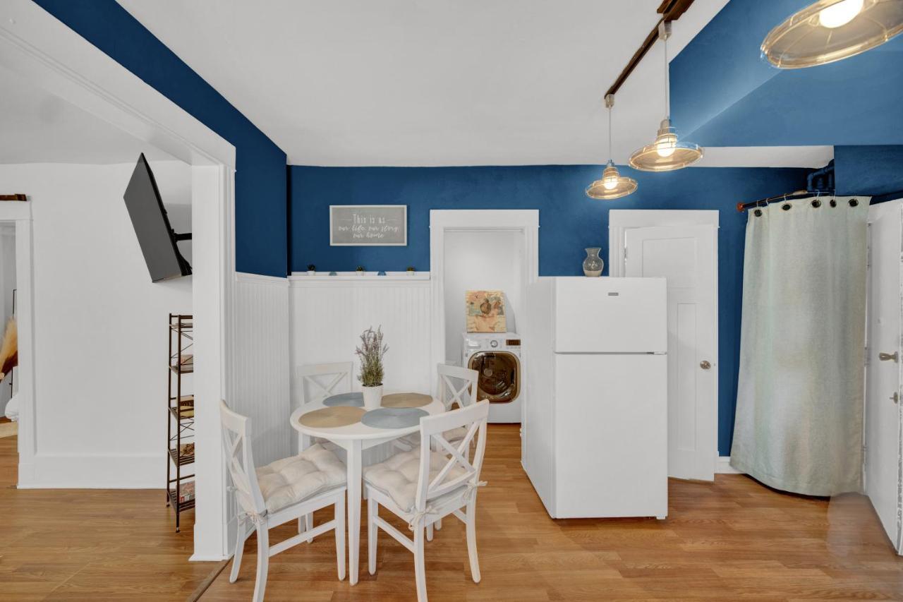 Отель Logan Square Coach House Чикаго Экстерьер фото