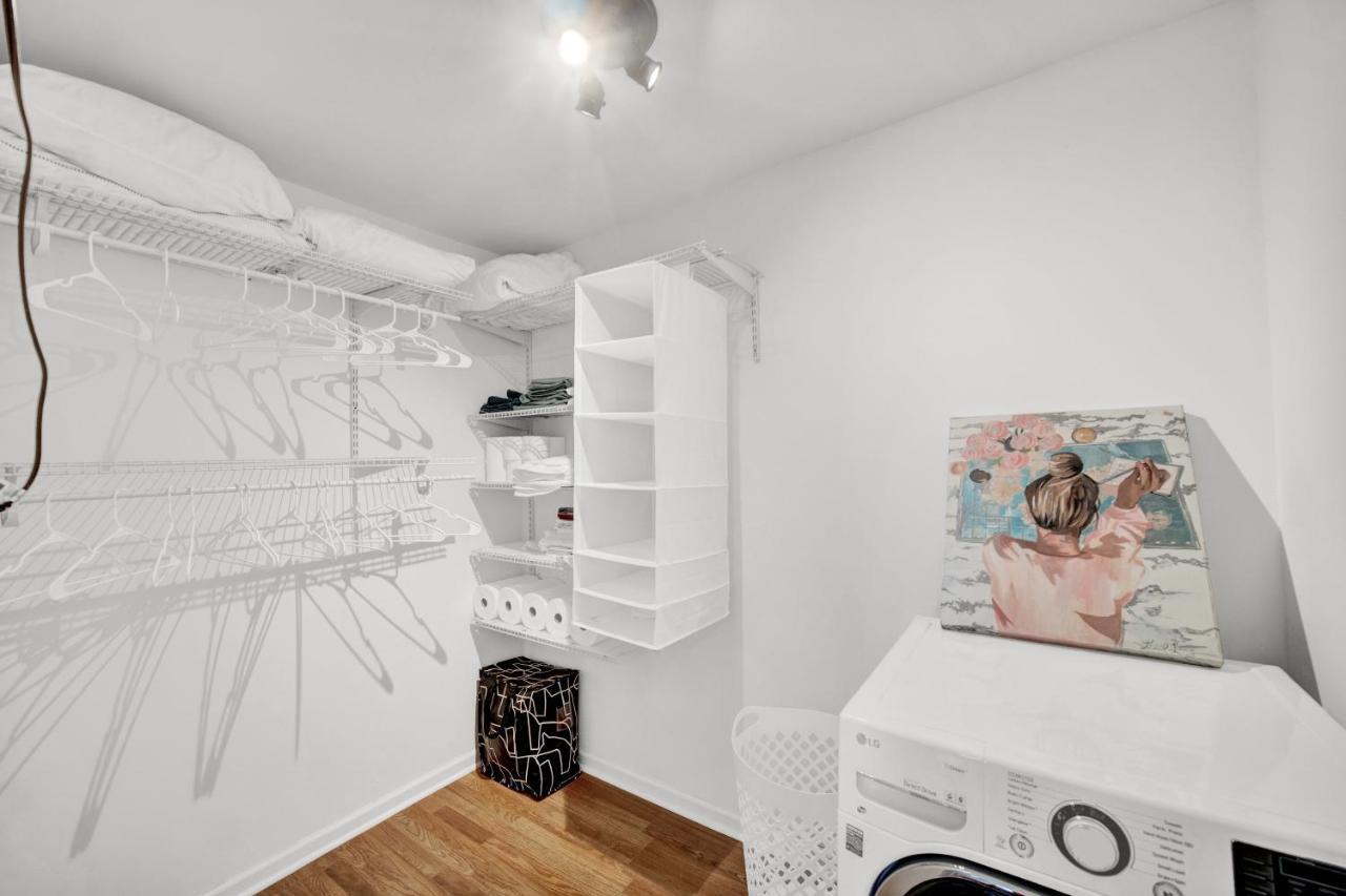 Отель Logan Square Coach House Чикаго Экстерьер фото